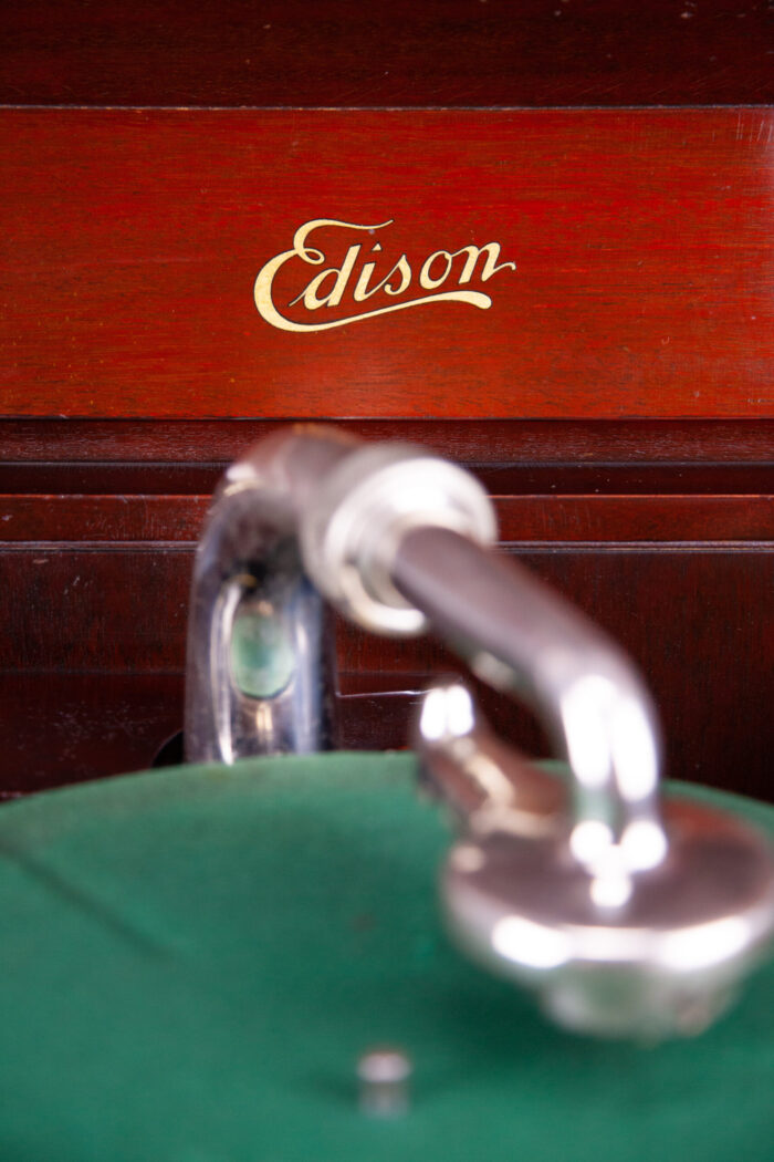 Maison Robert offers a wide selection of Edison Disc phonographs, beautifully restored and in like-new condition. Our phonographs are a unique and historic way to enjoy music, and they are sure to add a touch of elegance to any home.