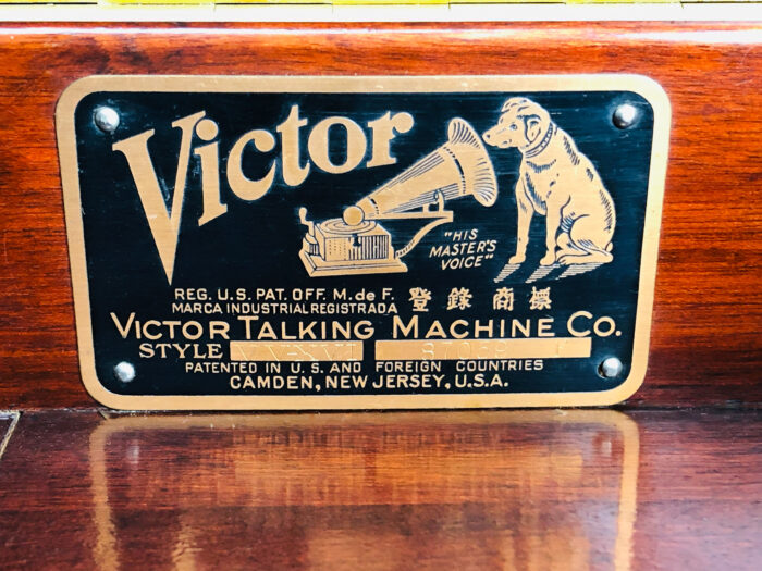 Victor Victrola VV-XVI by Maison Robert