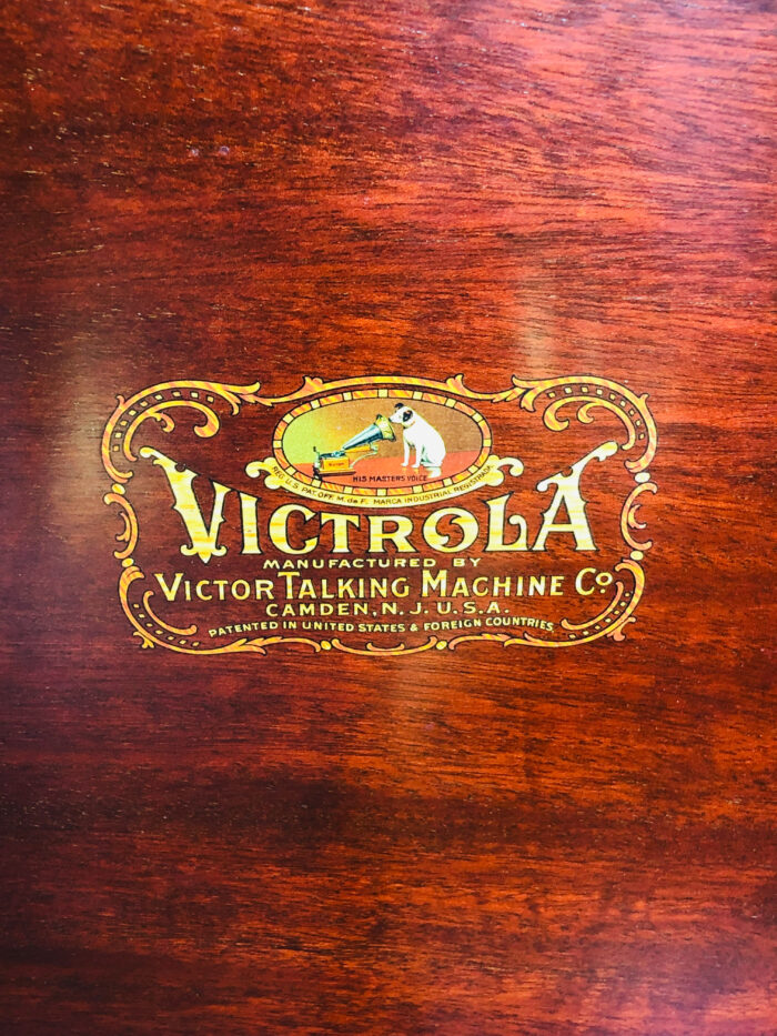 Victor Victrola VV-XVI by Maison Robert