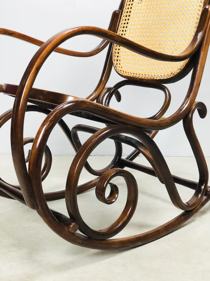 Thonet.FMG.Fameg, 4C, Bentwood, Maison Robert